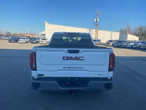2022 GMC Sierra 1500 SLT
