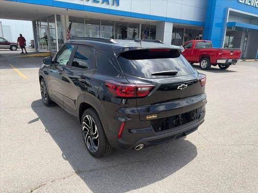 Mosaic Black Metallic 2026 Chevrolet Trailblazer RS