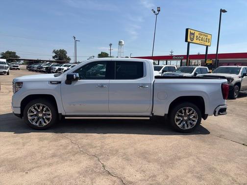 Glacier White Tricoat 2026 GMC Sierra 1500 Denali