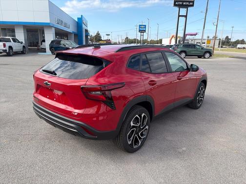 Apex Red 2026 Chevrolet Trax 2RS