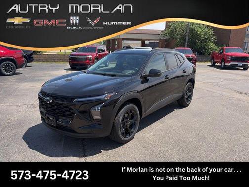 Mosaic Black Metallic 2026 Chevrolet Trax LT