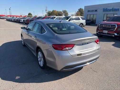 Billet Silver Metallic Clearcoat 2017 Chrysler 200 Limited