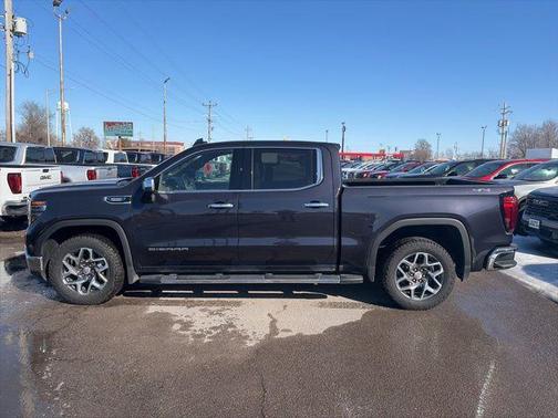 2023 GMC Sierra 1500 SLT