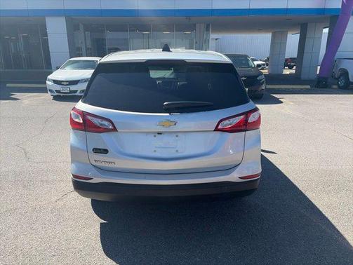 Silver Ice Metallic 2020 Chevrolet Equinox LS