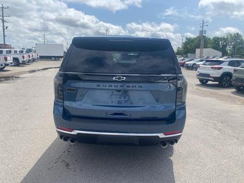 2025 Chevrolet Suburban Premier