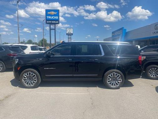 2023 GMC Yukon XL Denali Ultimate