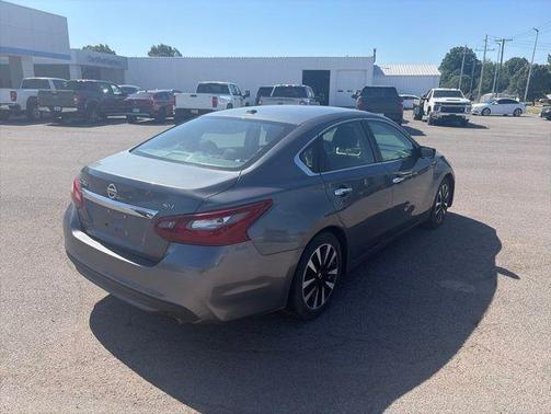 Gun Metallic 2018 Nissan Altima 2.5 SV