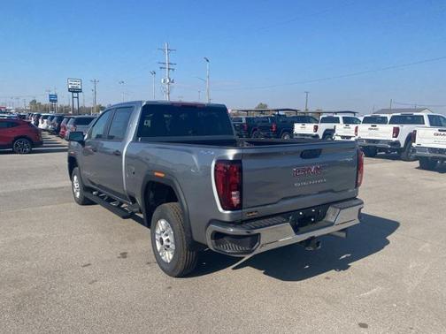 2025 GMC Sierra 2500 Base