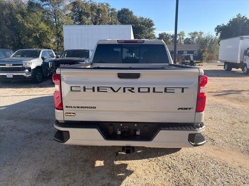 White Sands 2026 Chevrolet Silverado 1500 RST