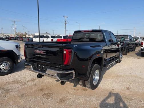 2026 GMC Sierra 3500 SLT