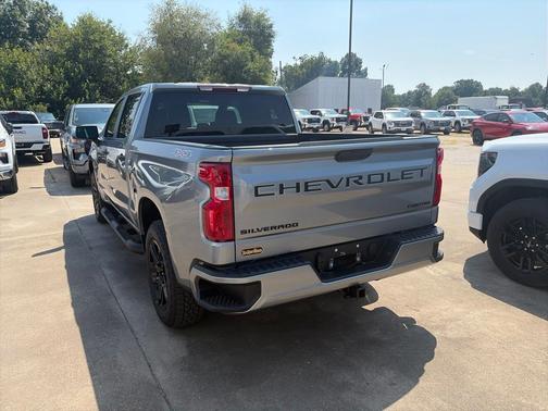 Sterling Gray Metallic 2026 Chevrolet Silverado 1500 Custom