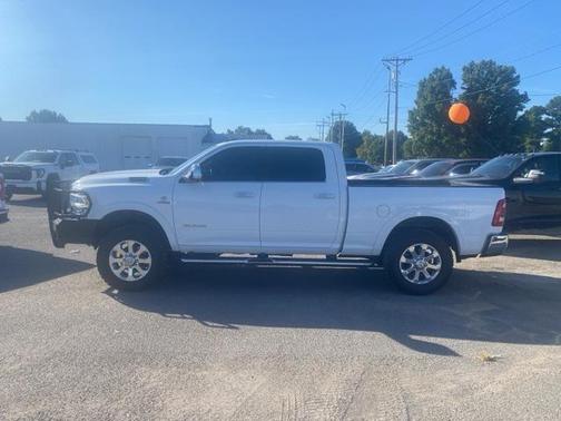 2022 RAM 3500 Laramie Crew Cab 4x4 6'4' Box