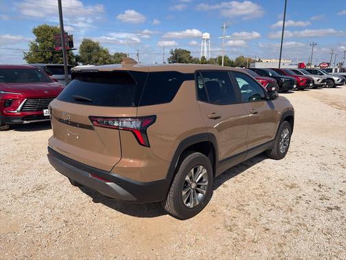 Autumn Harvest Metallic 2027 Chevrolet Equinox AWD LT