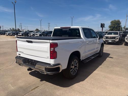 Summit White 2026 Chevrolet Silverado 1500 LT