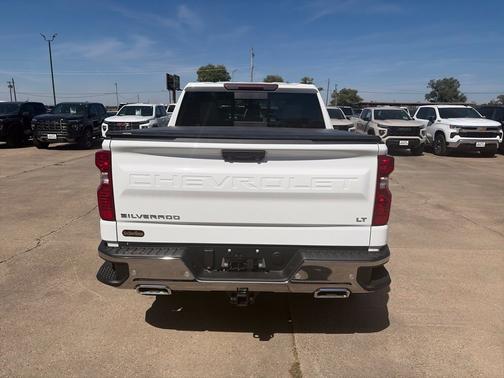 Summit White 2026 Chevrolet Silverado 1500 LT