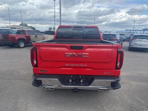 2022 GMC Sierra 1500 SLT