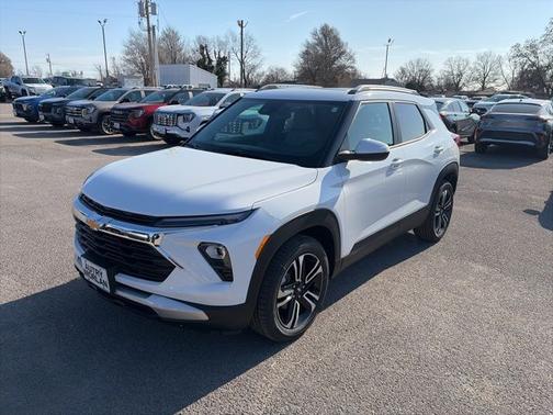 Summit White 2026 Chevrolet Trailblazer LT