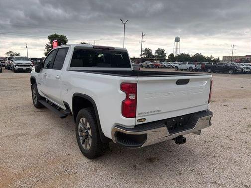 Summit White 2026 Chevrolet Silverado 2500 LT