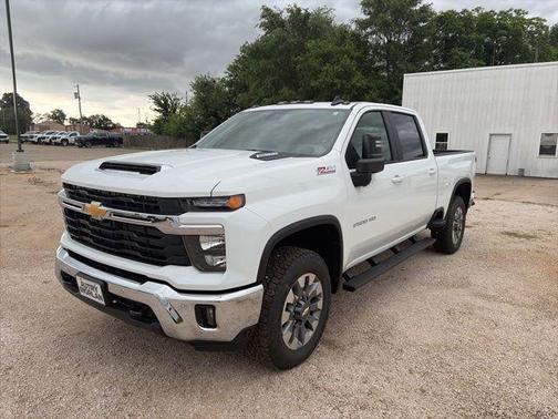 Summit White 2026 Chevrolet Silverado 2500 LT