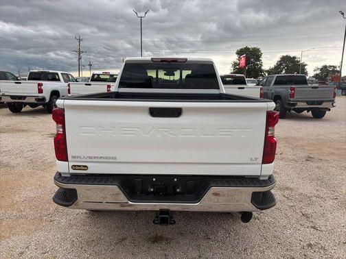 Summit White 2026 Chevrolet Silverado 2500 LT