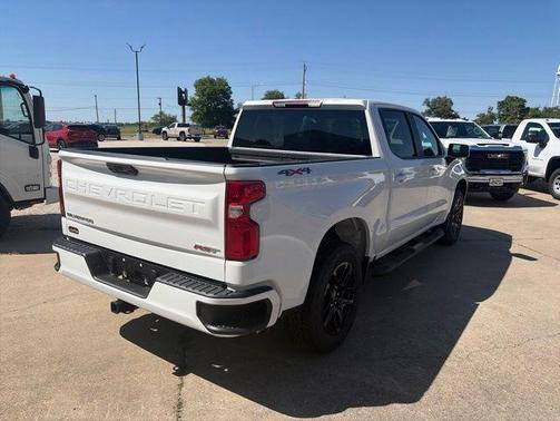 Summit White 2026 Chevrolet Silverado 1500 RST