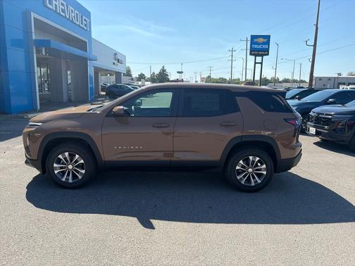 Autumn Harvest Metallic 2027 Chevrolet Equinox AWD LT