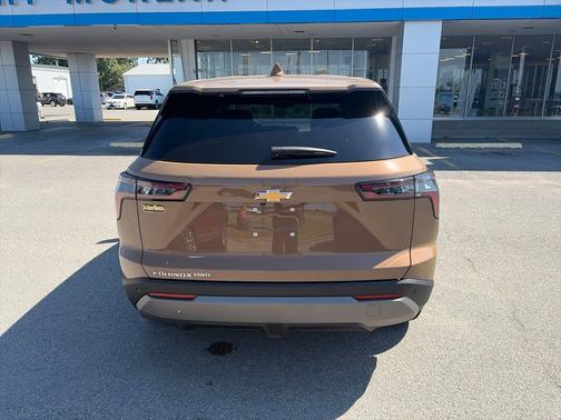 Autumn Harvest Metallic 2027 Chevrolet Equinox AWD LT