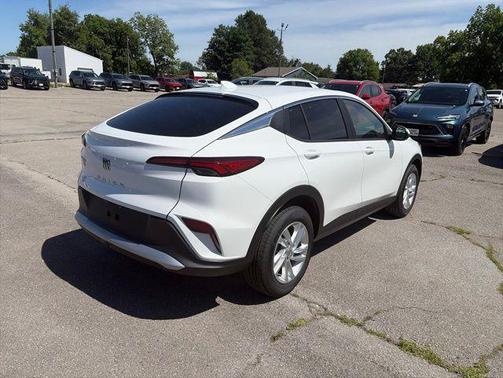 Summit White 2026 Buick Envista Preferred FWD