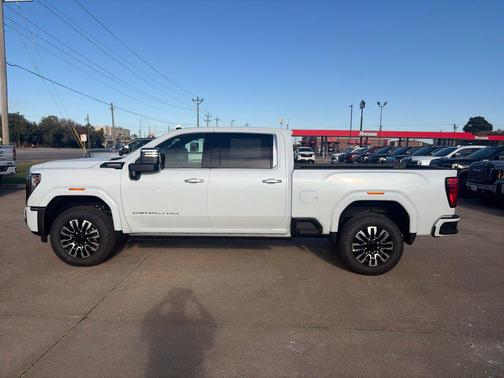Glacier White Tricoat 2026 GMC Sierra 2500 Denali Ultimate
