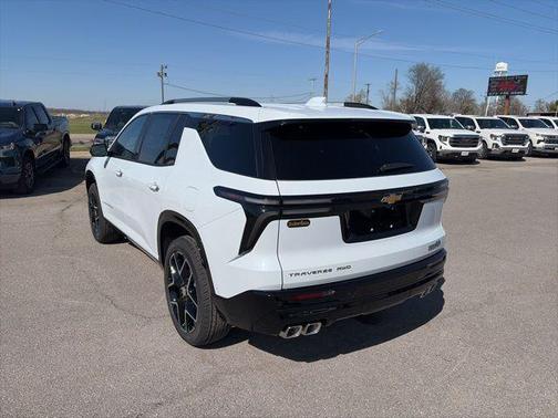 Polar White 2026 Chevrolet Traverse High Country