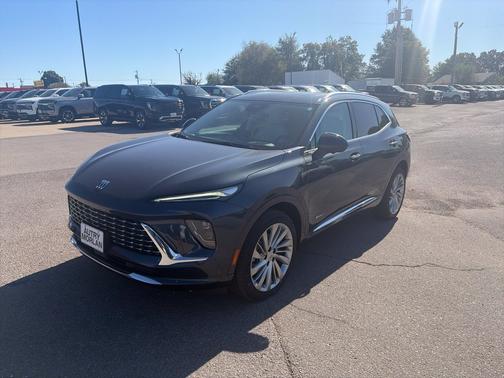 Quartz Blue Metallic 2026 Buick Envision Avenir