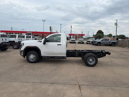Summit White 2026 GMC Sierra 3500 Base