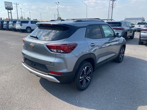 Sterling Gray Metallic 2026 Chevrolet Trailblazer LT