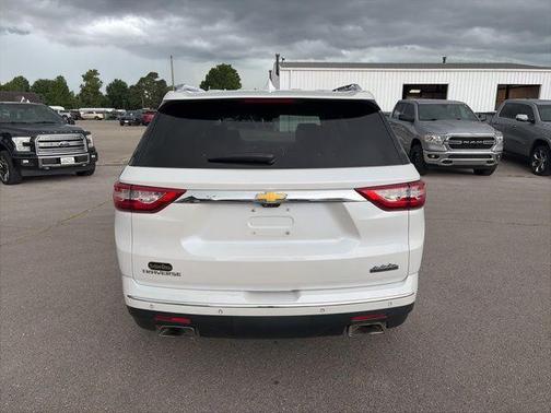 Iridescent Pearl Tricoat 2021 Chevrolet Traverse High Country