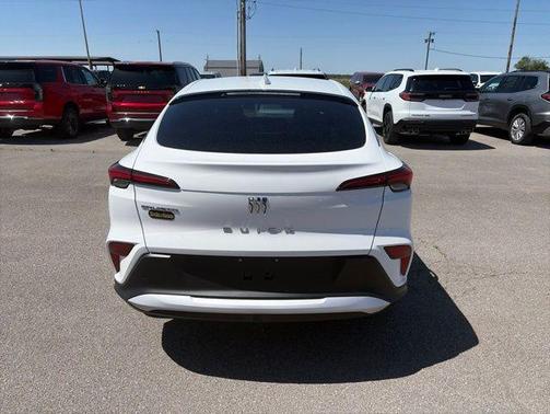 Summit White 2026 Buick Envista Preferred FWD