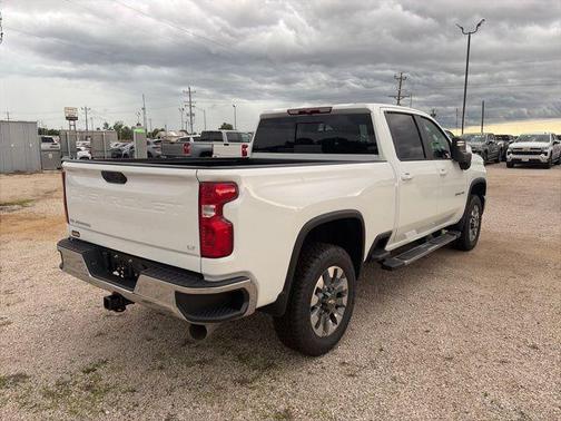 Summit White 2026 Chevrolet Silverado 2500 LT