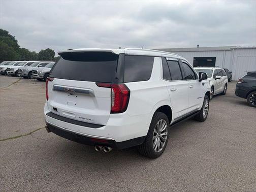 Summit White 2022 GMC Yukon Denali