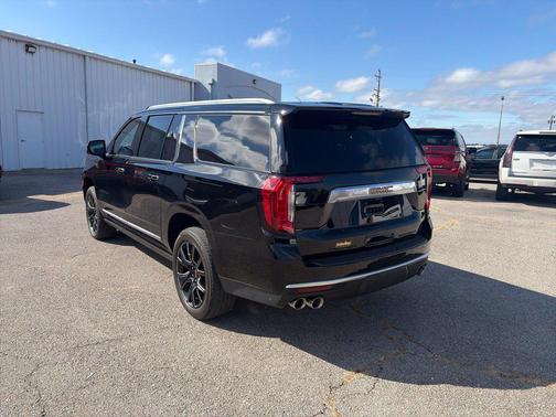Onyx Black 2024 GMC Yukon XL Denali