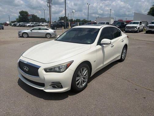 Majestic White 2016 INFINITI Q50 2.0T Premium