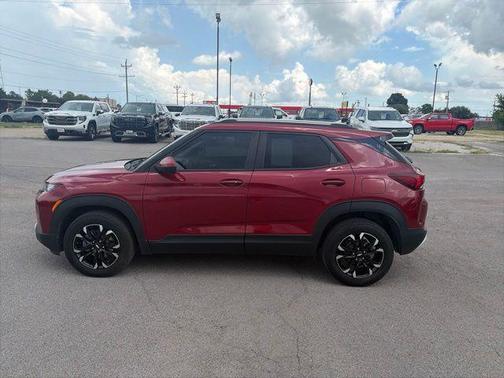 Scarlet Red Metallic 2021 Chevrolet Trailblazer LT