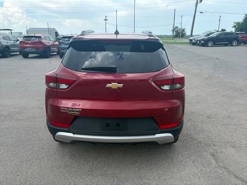 Scarlet Red Metallic 2021 Chevrolet Trailblazer LT