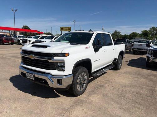 Summit White 2026 Chevrolet Silverado 2500 LT