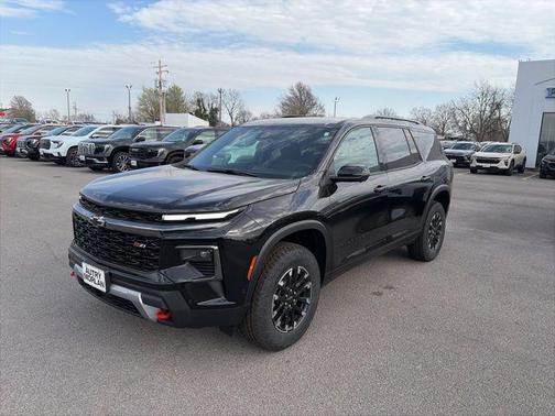 Mosaic Black Metallic 2026 Chevrolet Traverse AWD Z71