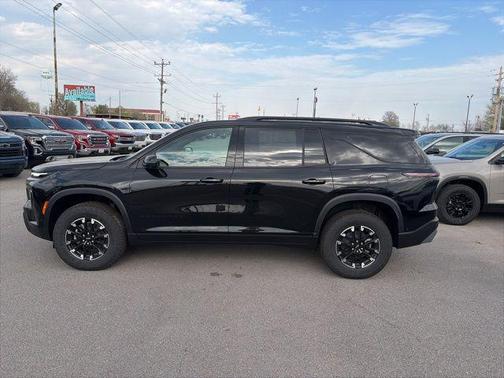 Mosaic Black Metallic 2026 Chevrolet Traverse AWD Z71