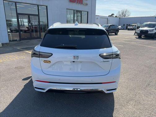 Iridescent White Tricoat 2026 Buick Envision Avenir AWD