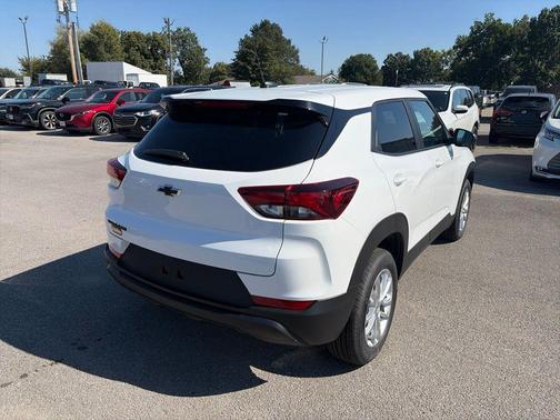 Summit White 2026 Chevrolet Trailblazer LS