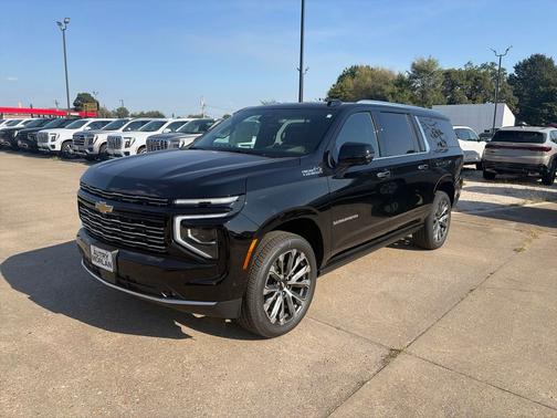 Black 2026 Chevrolet Suburban High Country