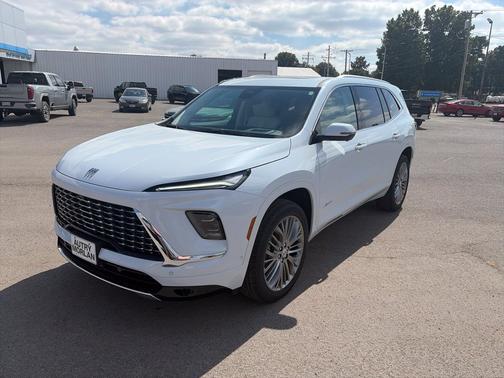 Iridescent White Tricoat 2027 Buick Enclave Avenir