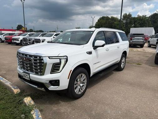 Summit White 2026 GMC Yukon XL Denali