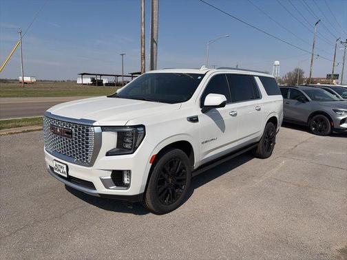 2023 GMC Yukon XL Denali